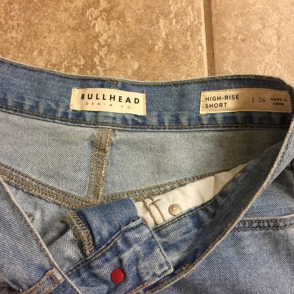 •Bullhead Denim• Cutoff Shorts - Picture 4 of 4